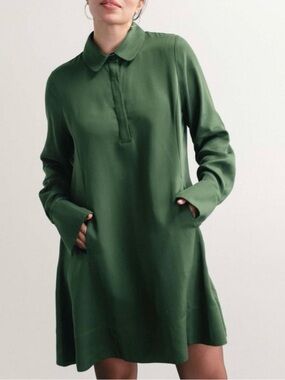 NWT Darling Forest Green Belted Shirt Dress with pockets